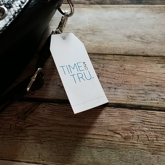 NWT ALLIGATOR PRINT PURSE - Picture 6 of 6